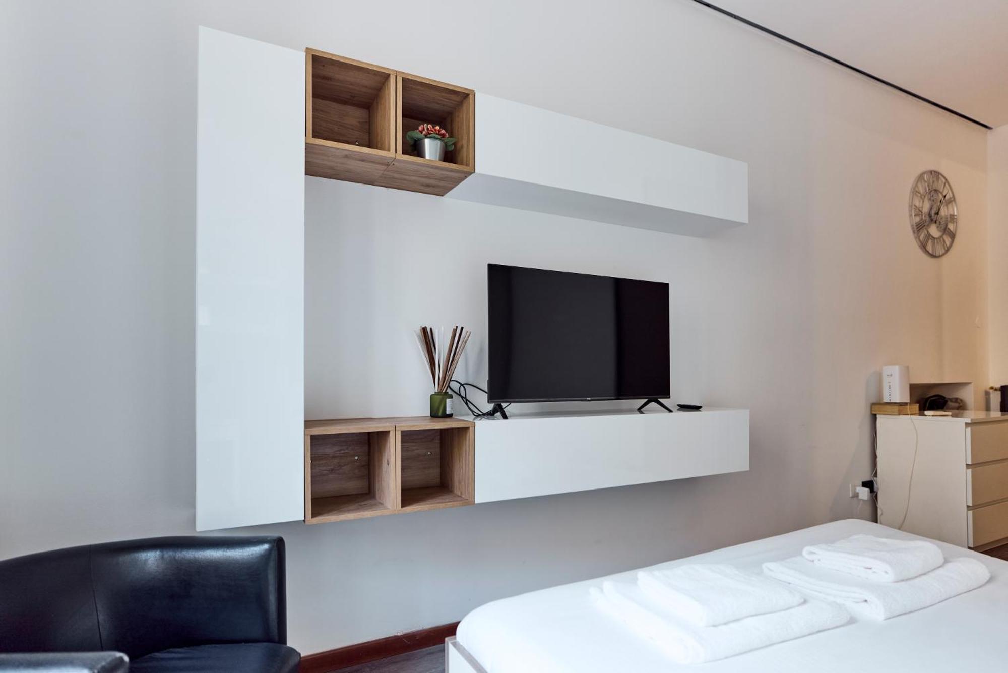 Appartement Corso Venezia View With Private Balcony - Corso Venezia Milaan